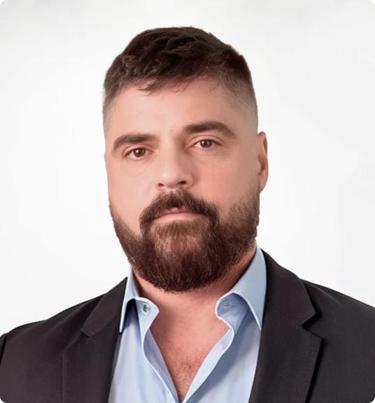 Eduardo
Serrano